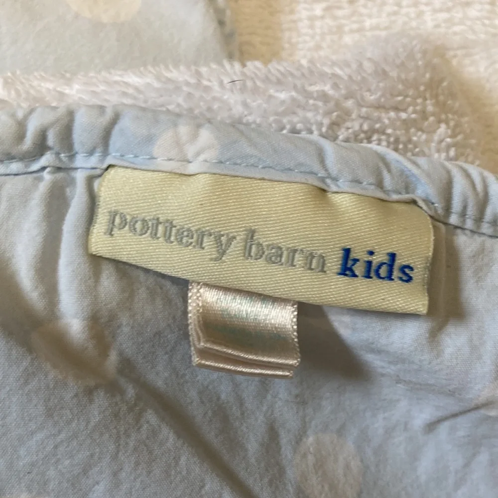 POTTERY BARN KIDS Terry Bath Hoodie Light Blue White Polka Dot  30 x 28 inches